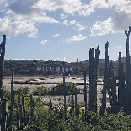 Local Willibrord Lodge Willibrordus Dış mekan fotoğraf