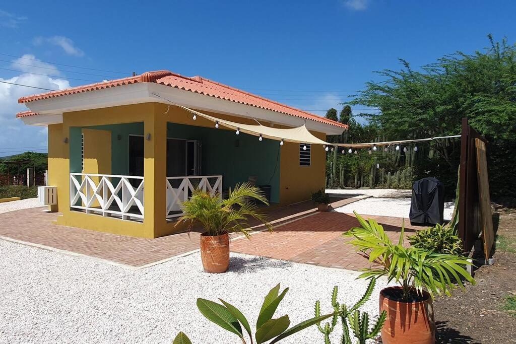 Local Willibrord Lodge Willibrordus Dış mekan fotoğraf